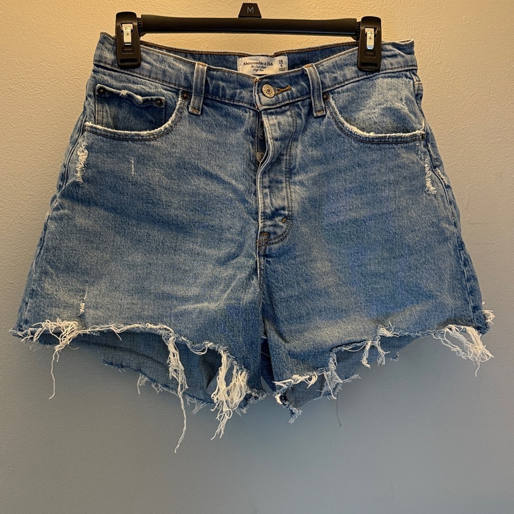 Abercrombie & Fitch - The Dad Short High Rise